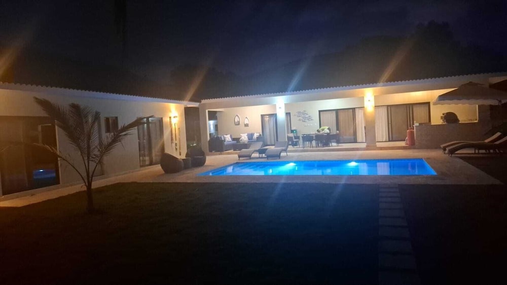 Luxury 5 Bedrooms Villa in Hispañola -sosua