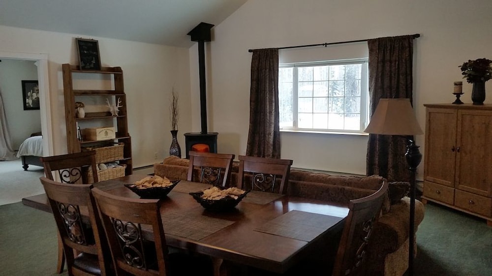 Alaska Haven - Property Image 23