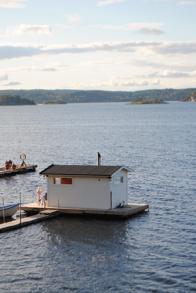 Anfasteröd Gårdsvik