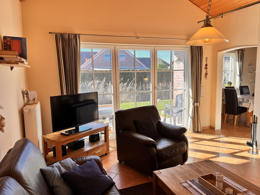 Ferienhaus mit Viel Platz in Burhave