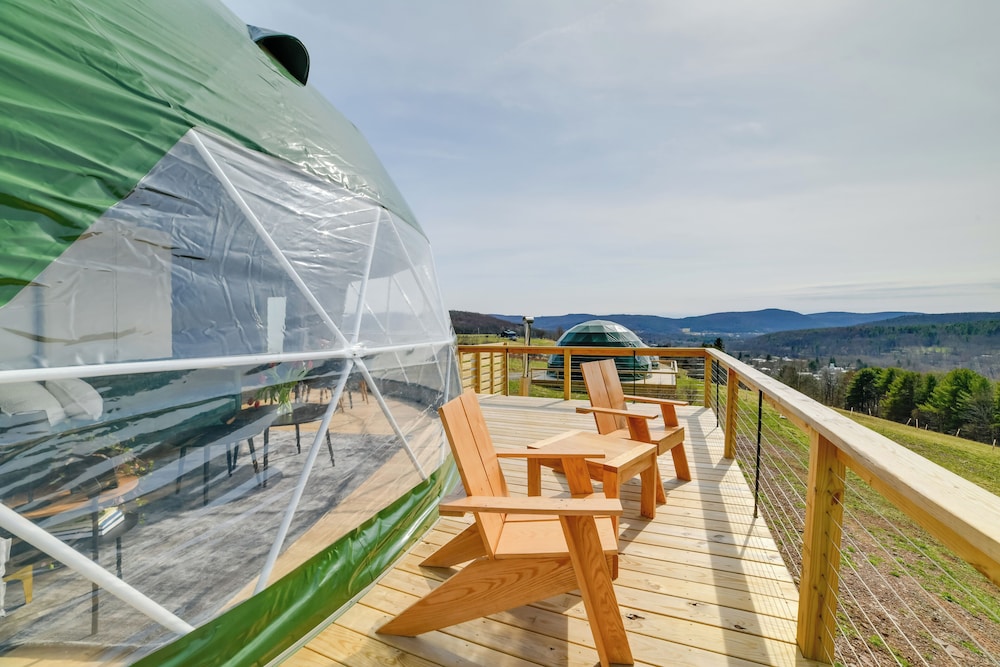 Barrel Hot Tub at The Eagle Dome in Franklin!