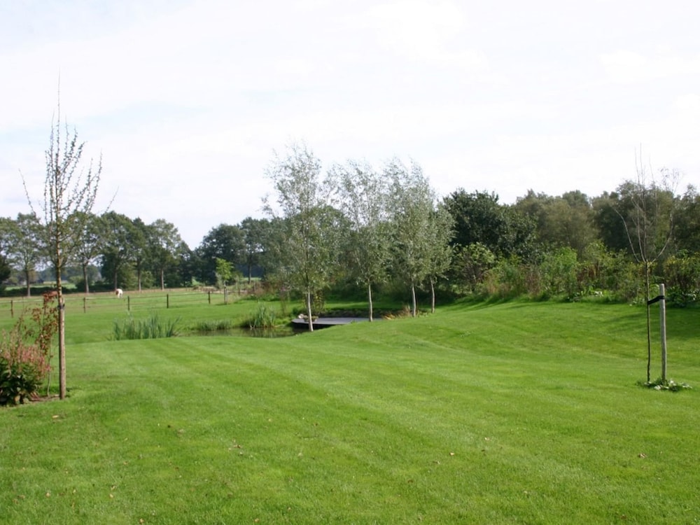 Grandeur Farmhouse in Dwingeloo at a National Park view 4