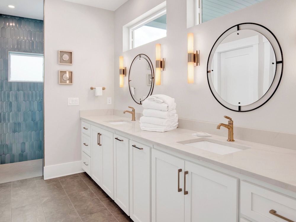 Navarre Dreams by Southern Vacation Rentals