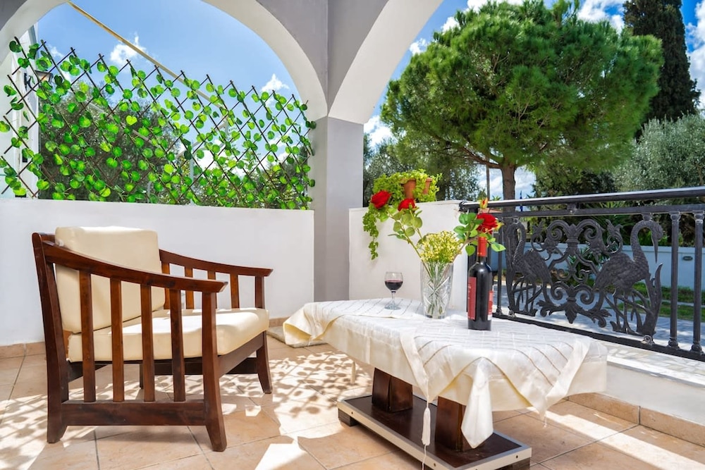 Zante s Azure Nest - Serene Summer Getaway photo 5