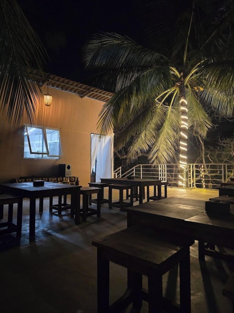 Goya Gate Beach Resort