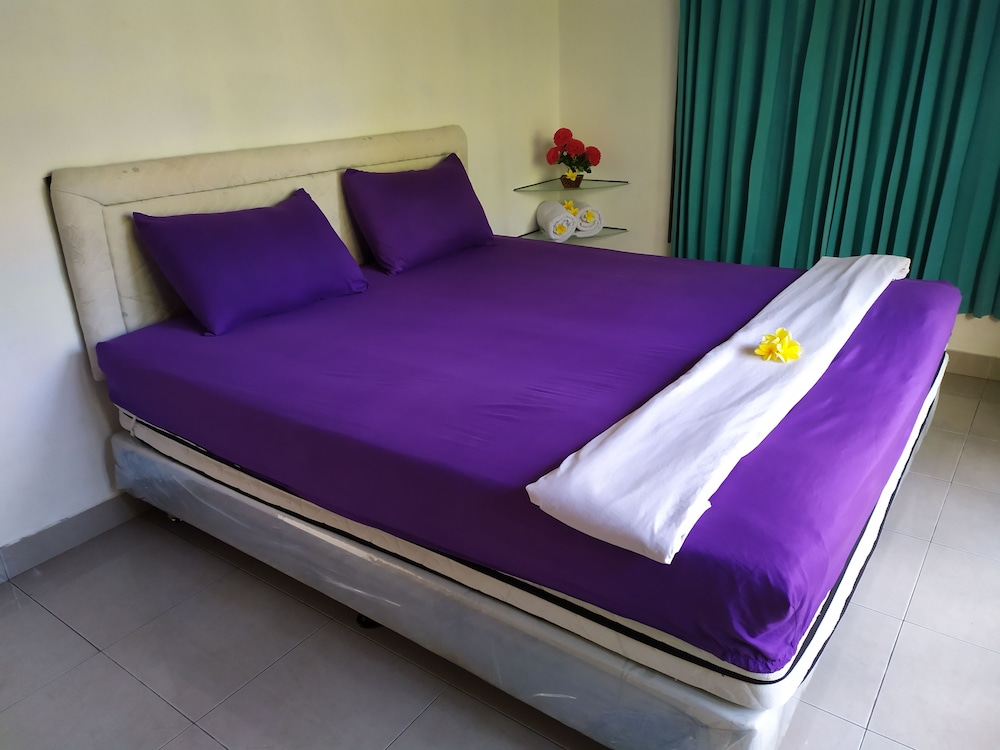 Twenty4Seven Bed & Breakfast - Hostel