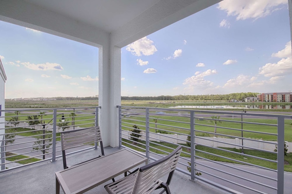 4721 Storey Lake - Image 4