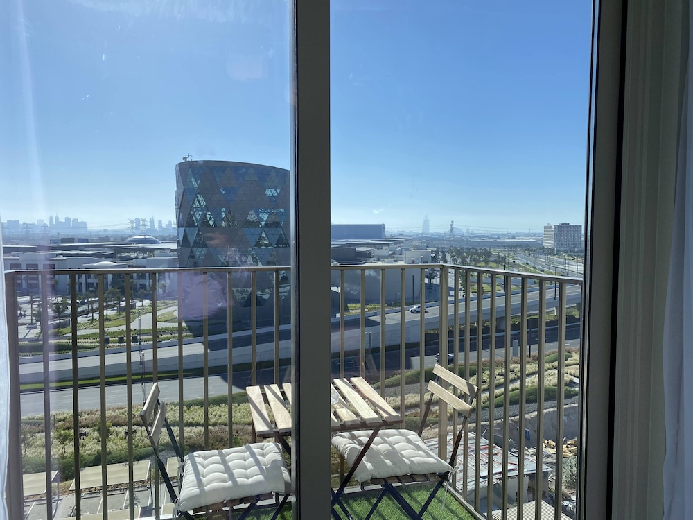 Lux BnB Collective-1 -Dubai Hills