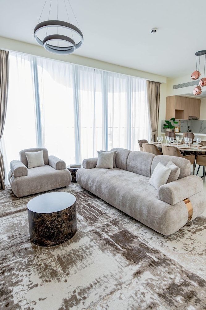 Sophisticated Interior near Hayat Beach