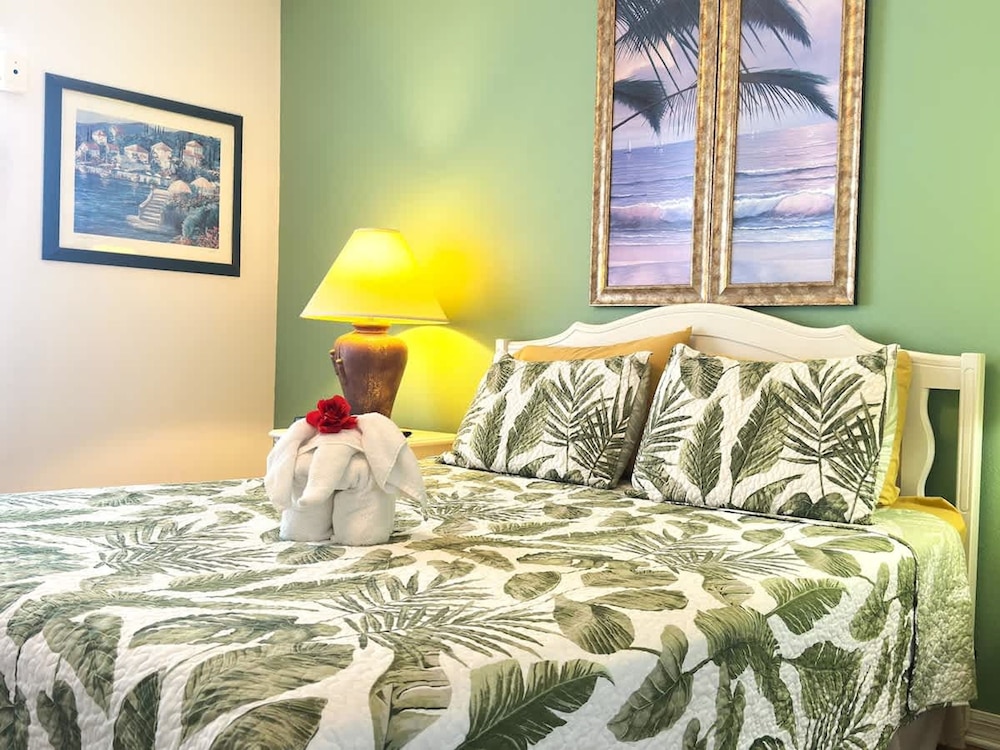 Minutes From Disney Themed 2 Bd Villa With Private Pool