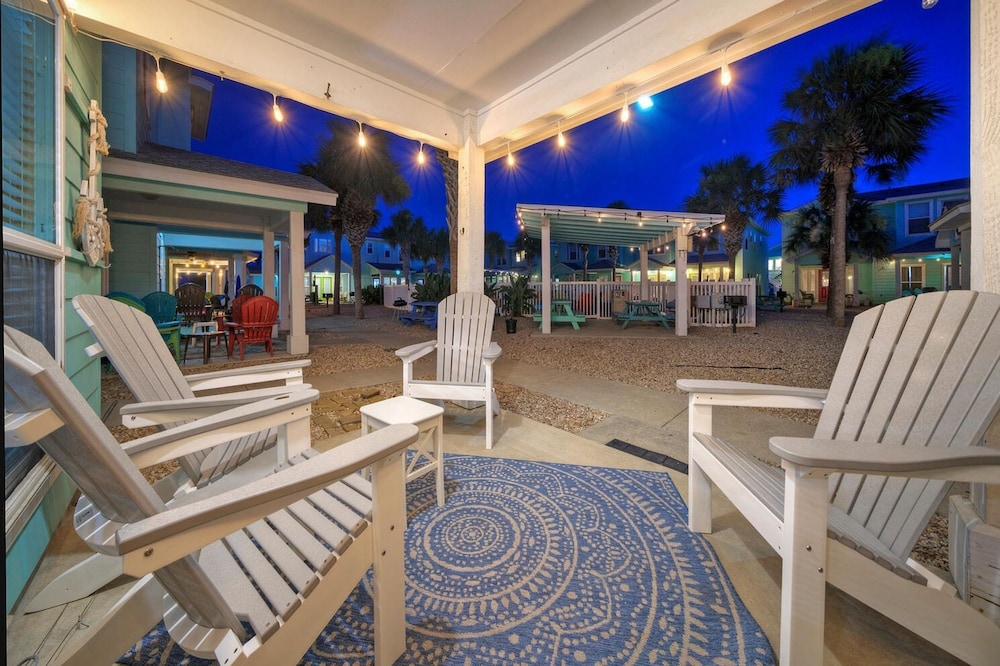 Daiquiri Daze by Avantstay Beach Fishing Pool