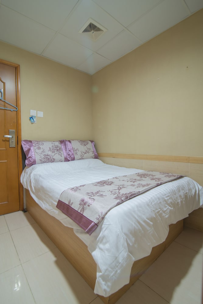 Me Easy Hostel