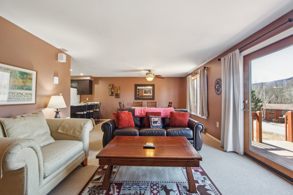 Hawkeye 21e - Spacious Townhome For Families 2 Bedroom Townhouse by The Summit at Gore Mountain