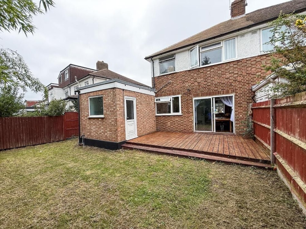 Bassetts House - Mins to Central London