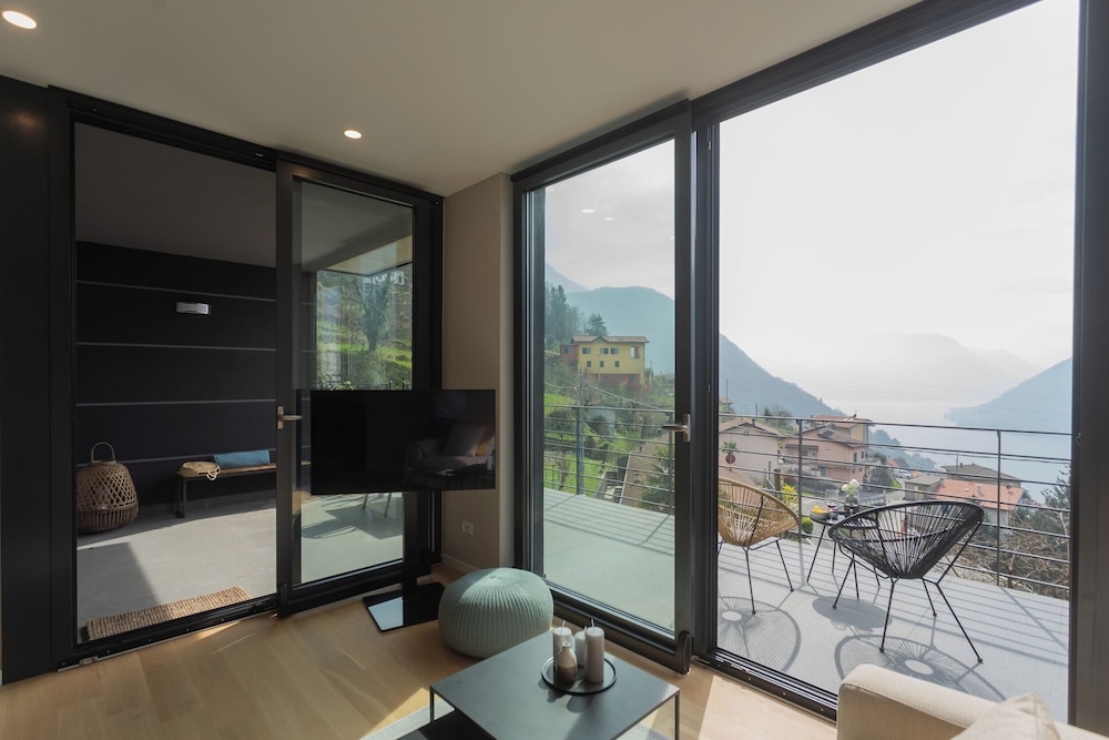 Residenza Maxim With Pool by Rent all Como