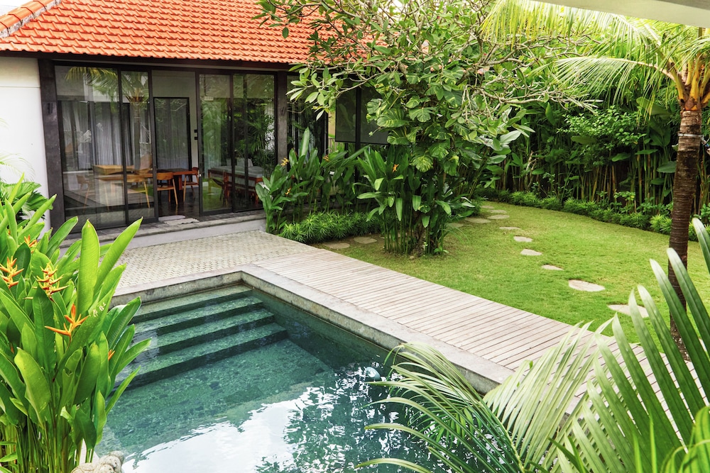 Villa Savaya Canggu Batu Bolong