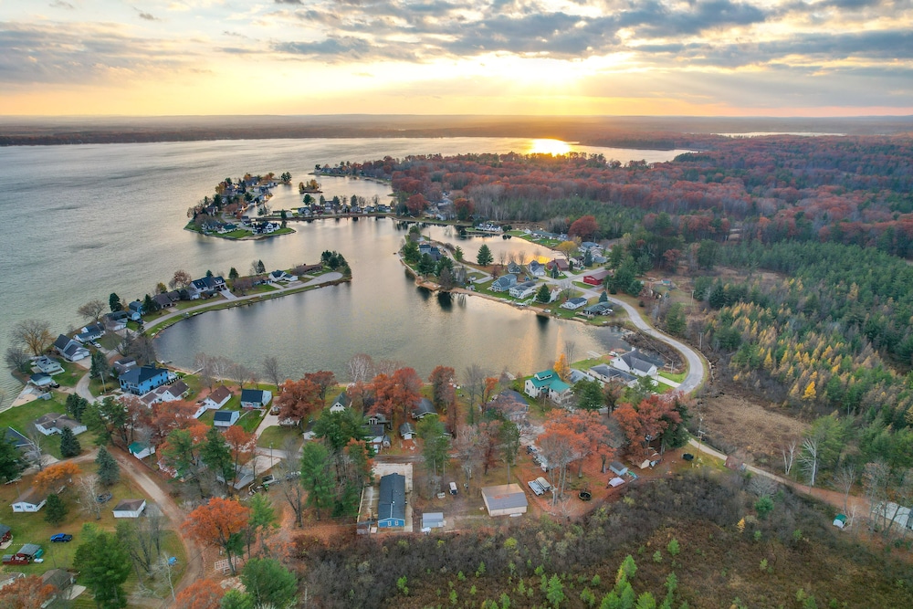 Lake City Vacations - Waterfront Lake City Home w/ Deck Boat Dock! - Property Image 18