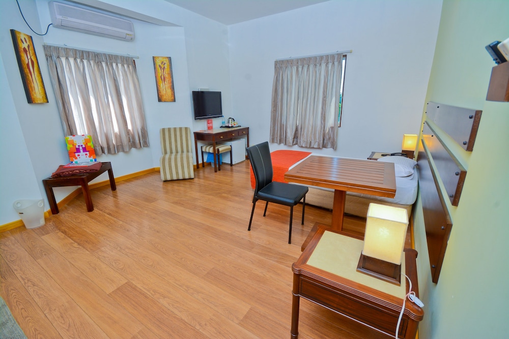 Monsoon Suites
