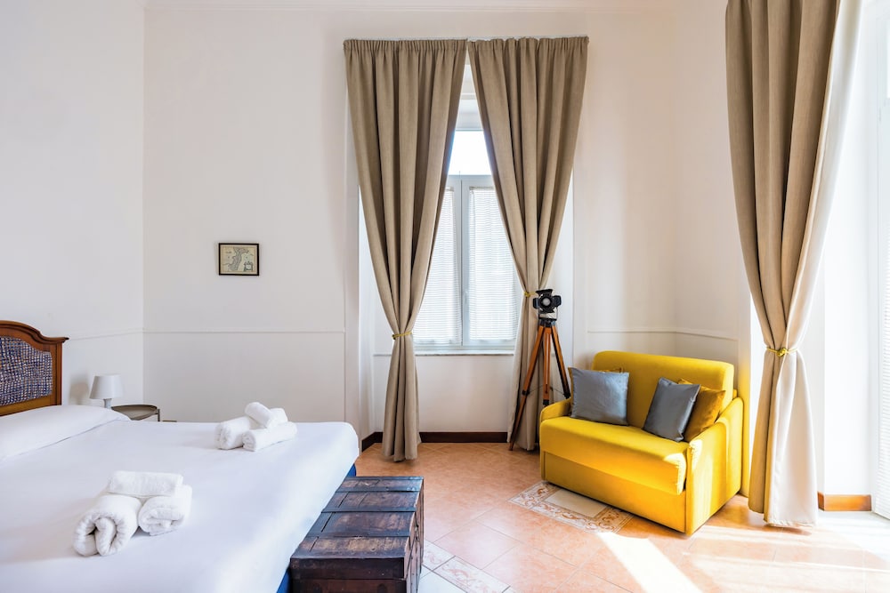 La Casa di Famiglia by Napoliapartments