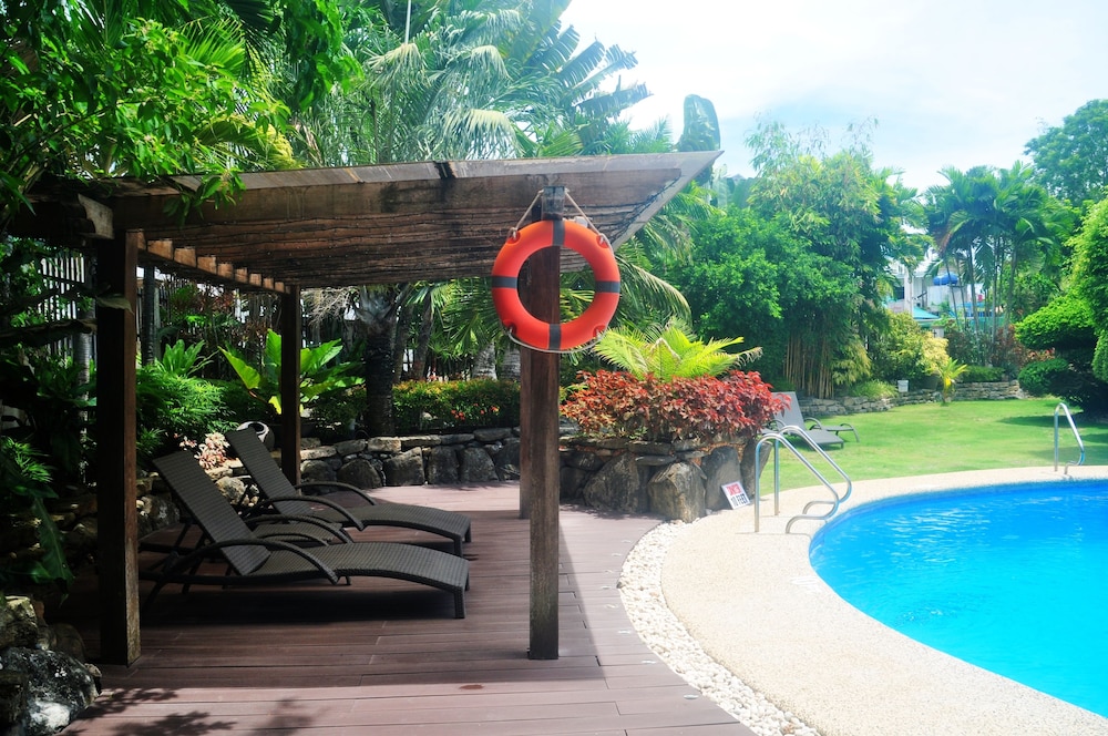 Golden Palm Resort