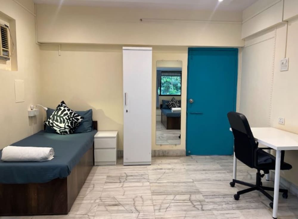 Locomo Hostel Mini - 9 mins from airport