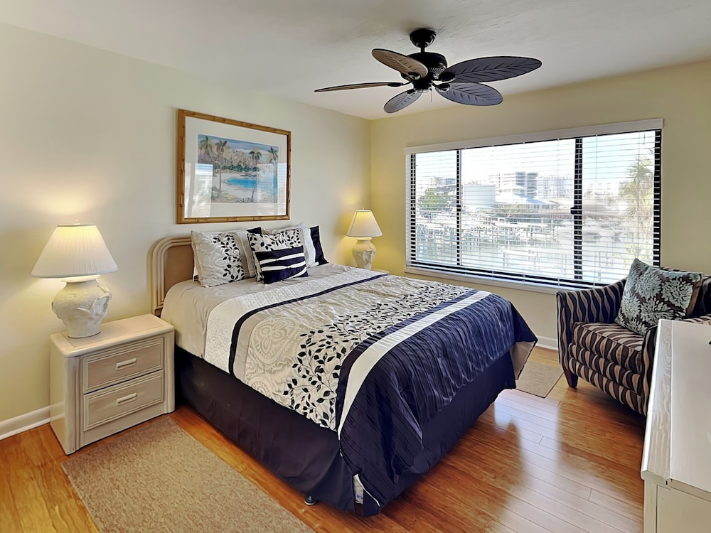 Santa Maria 208 by Distinctive Beach Rentals