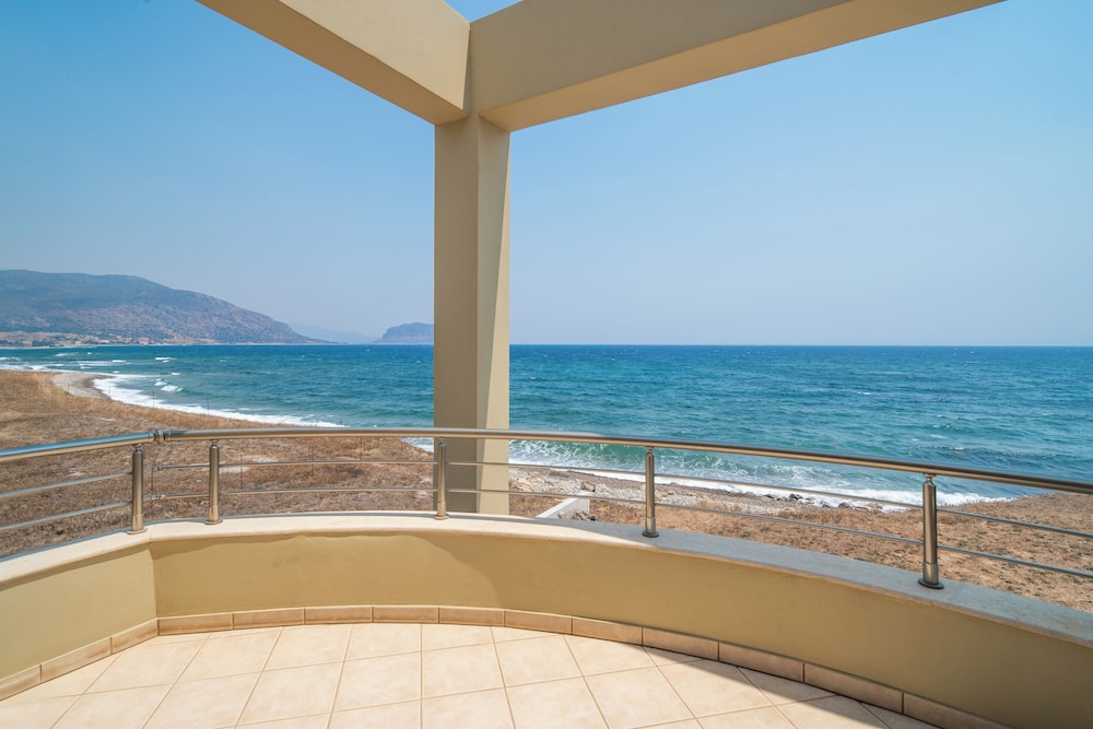Aggeliki House by The Sea