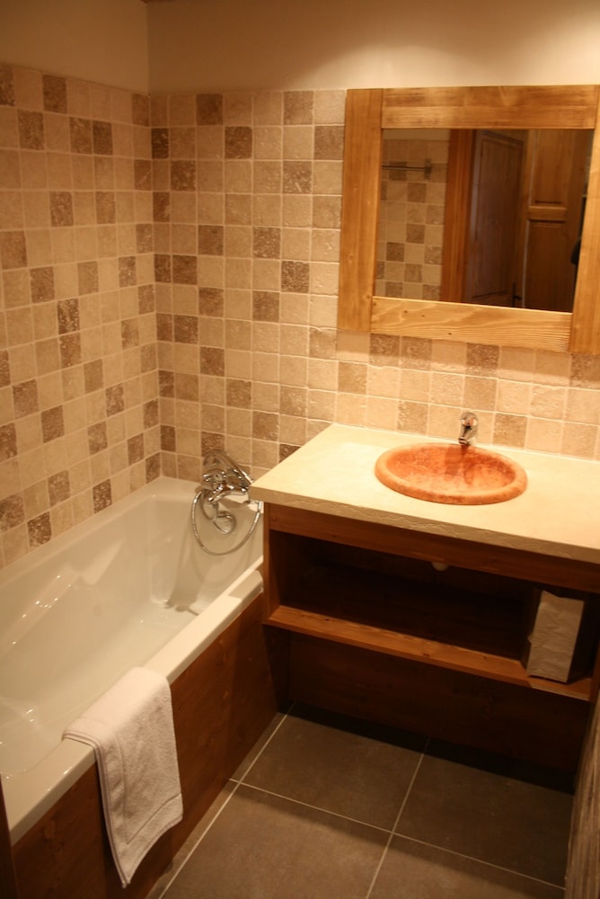 Photo 38