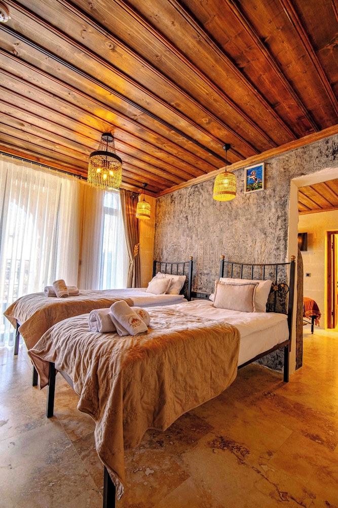 Alika Castle House