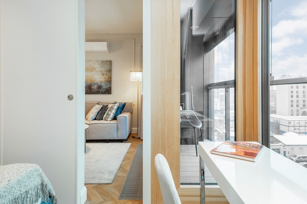 Mennica Residence Apartments by Renters
