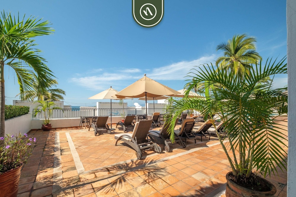 One Beach Street 310 C