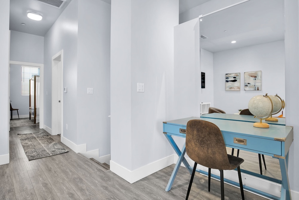 North Hollywood Vacations - Noho by Avantstay North Hollywood Townhome - Property Image 18