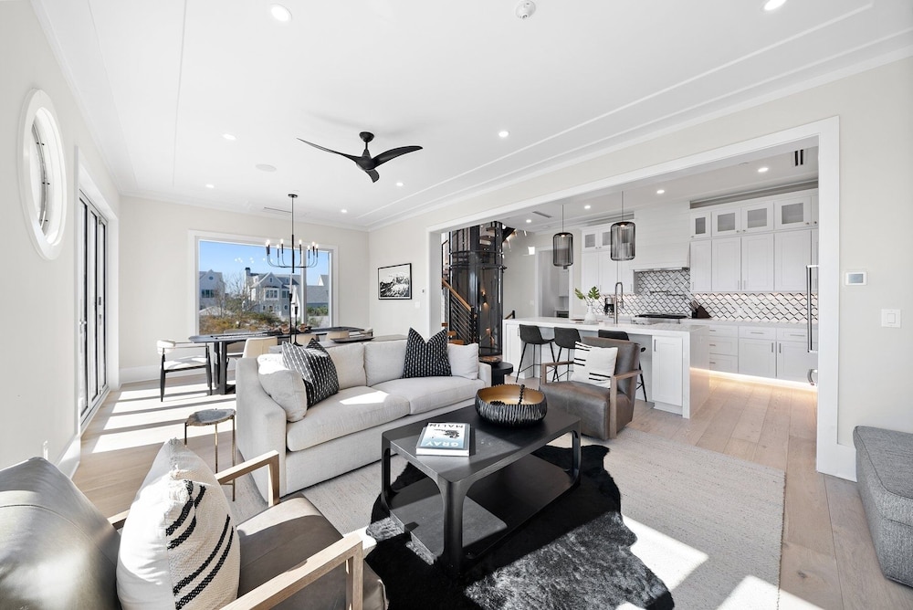 Ocean Breeze 5 Bedroom Home