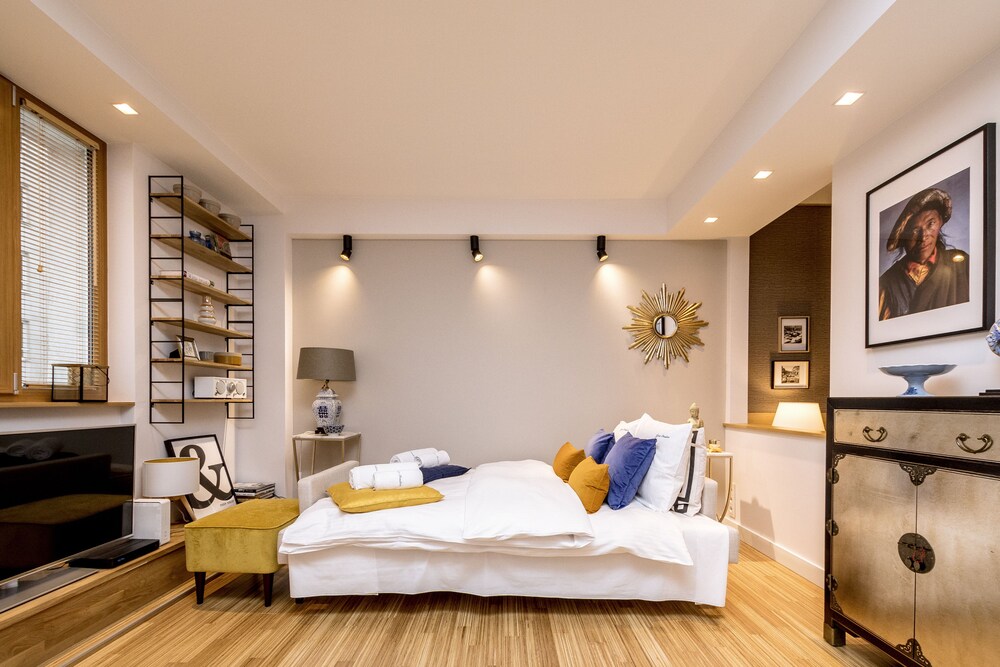 Golden Apartament by Your Freedom view 4