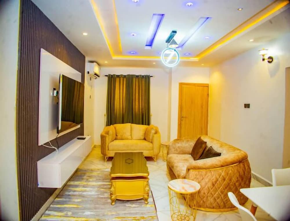 Lavish Apartment