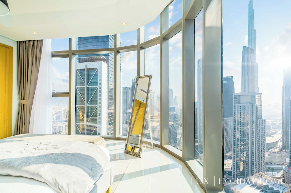 LUX Paramount Burj View Business Bay