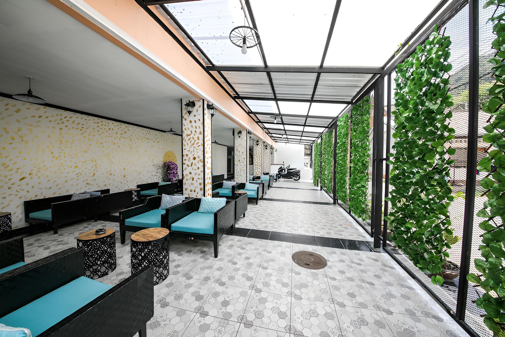 OYO 118 Beach Walk Stay
