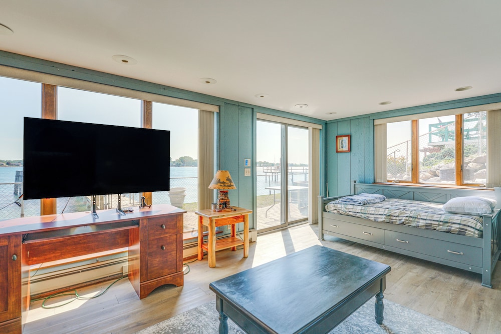 Spacious Riverfront Home w/ Dock in St Clair!