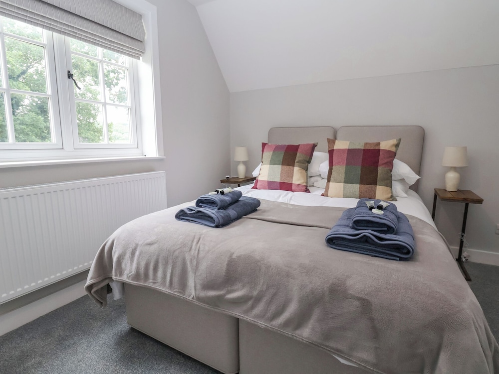 1 Golf Links Cottages