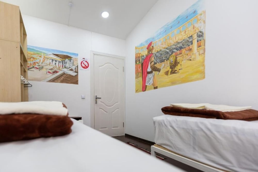 Light Hostel
