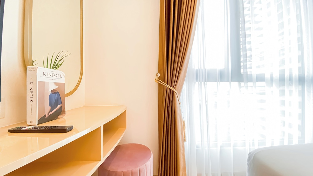 Best Deal and Strategic 3BR Apartment Sky House BSD