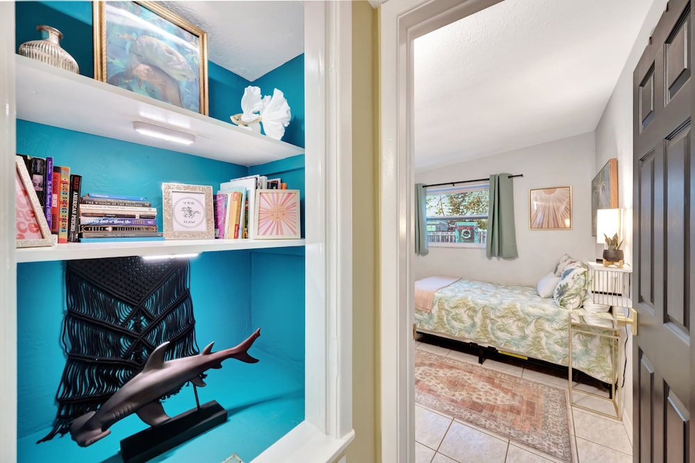 Family Home 10 Mins to Beach Pets Welcome