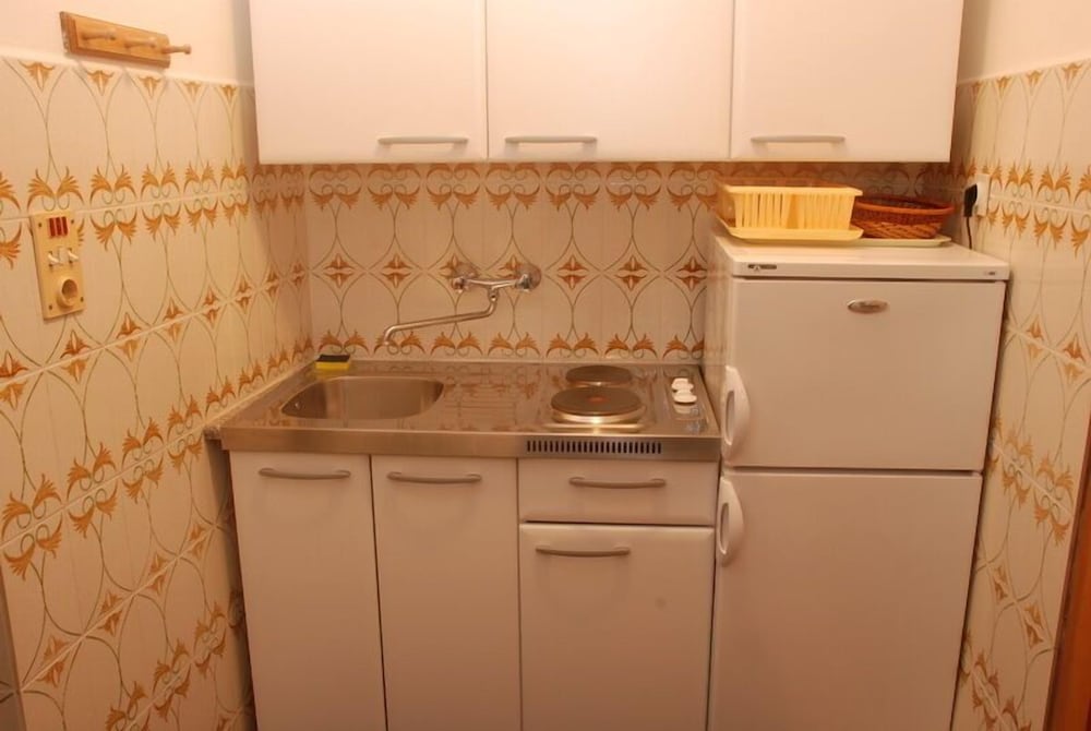 Studio Apartments Lulak view 3