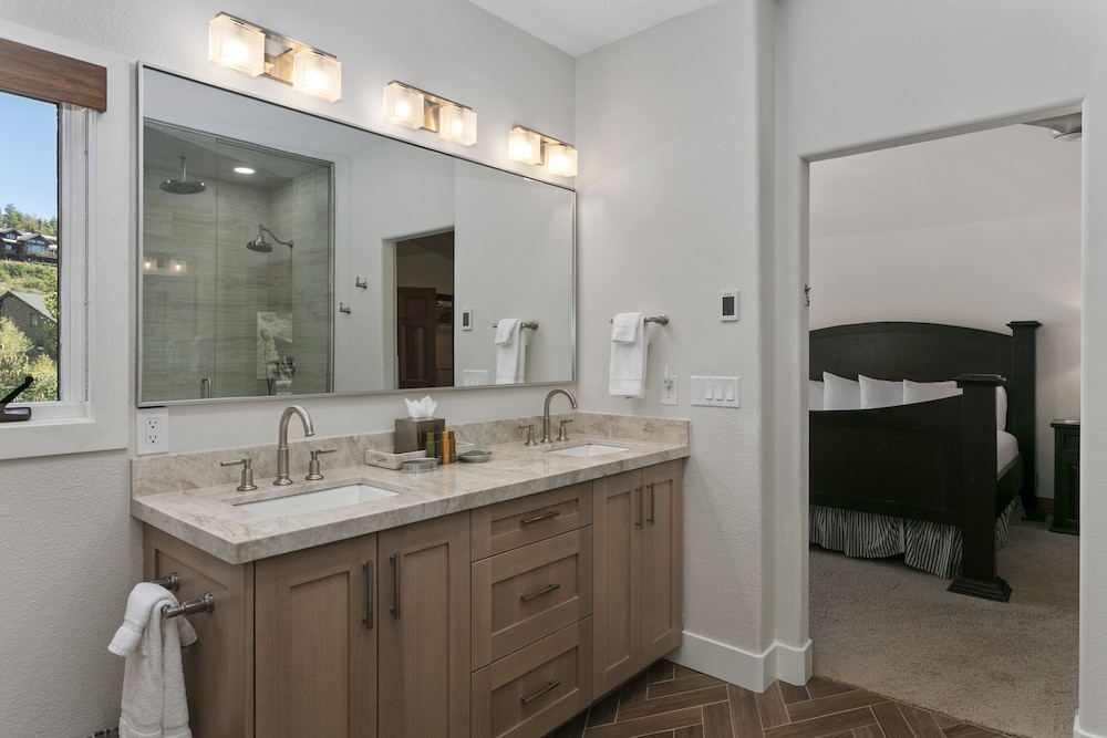 Solamere Drive Home at Deer Valley Resort - 6 Bedroom Home with Hot Tub #3220 6 Home