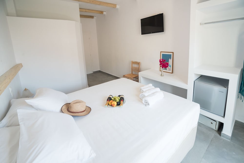 Ifestia Hotel Santorini