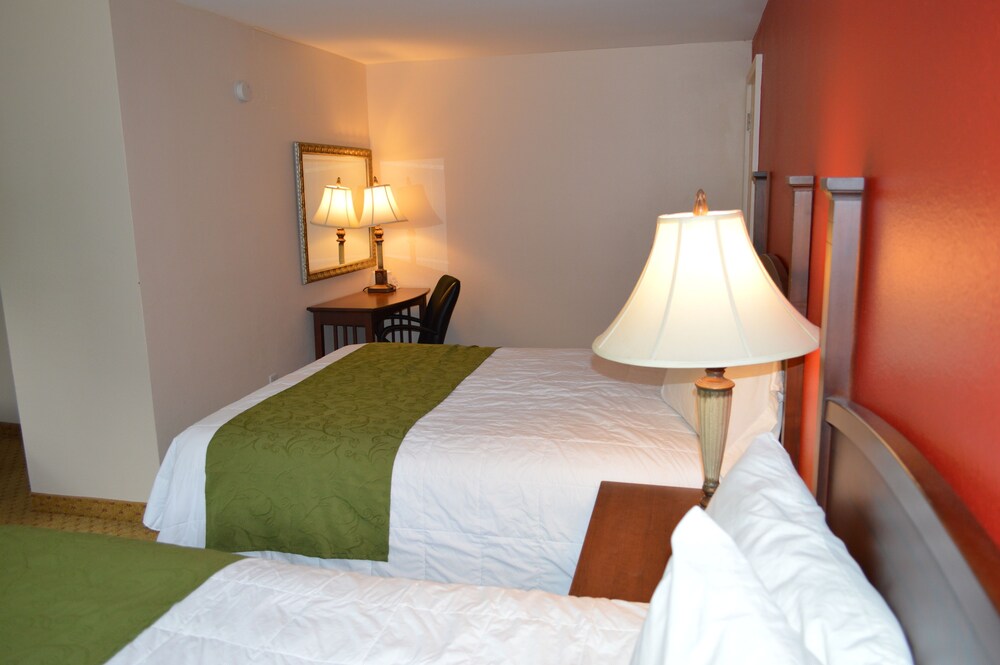 Monnie Lynn Motel