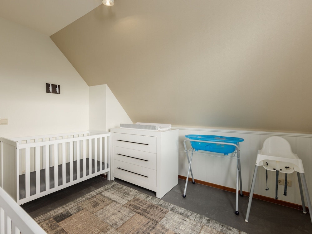 Koos Kidsvilla with 4 Bathrooms & Sauna near Cochem