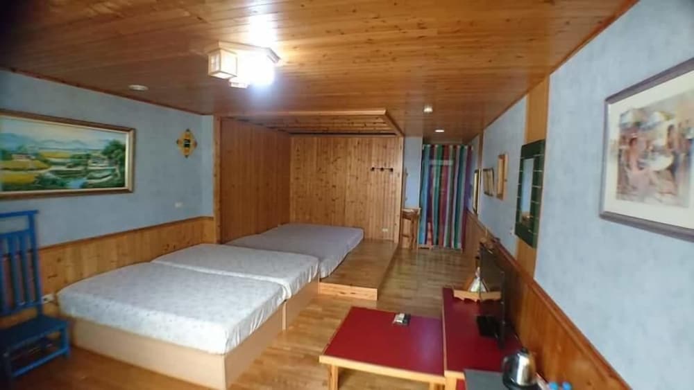Sunshine Bed and Res view 3