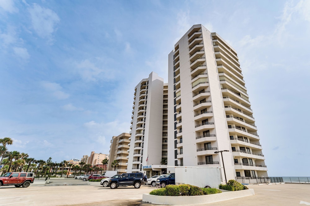 Daytona Beach Shores Condo w/ Oceanfront Pool! view 5