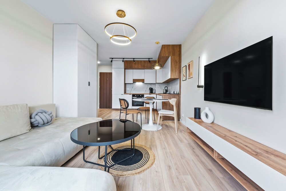 RentPlanet - Apartament Międzynarodowa